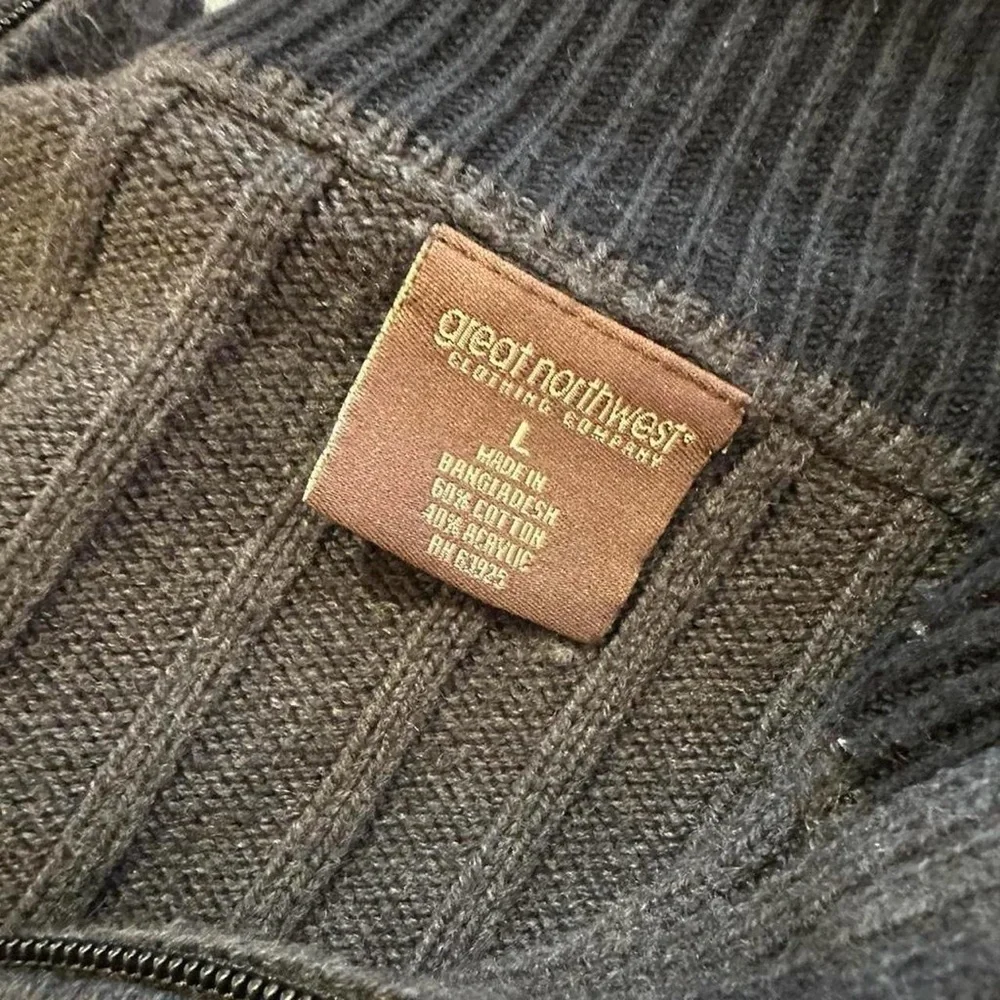 Great Northwest Clothing Company Dark Gray 3 Quarter Zip Up